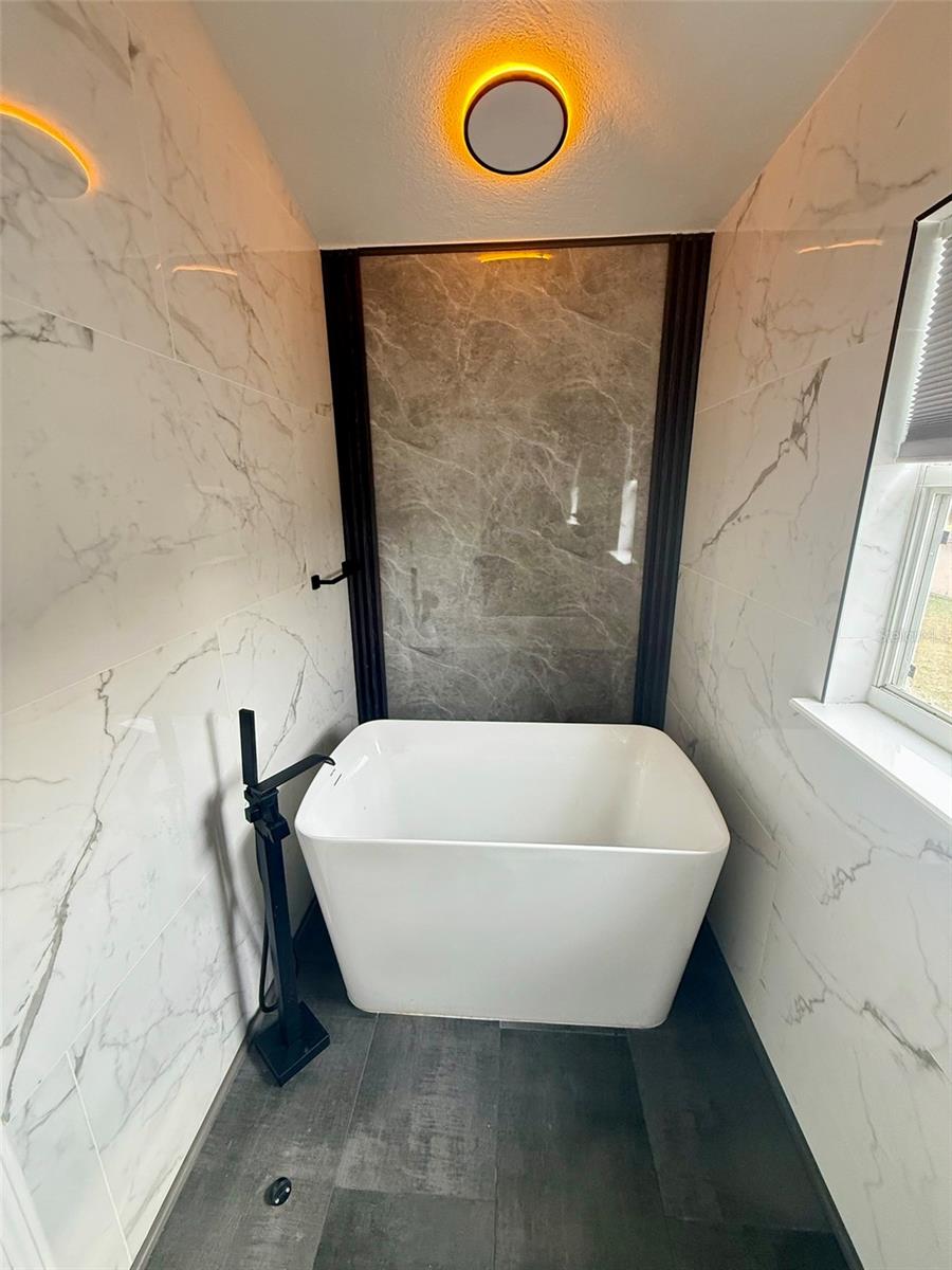 Image 22 of 29 For 106 Spanish Hills Court