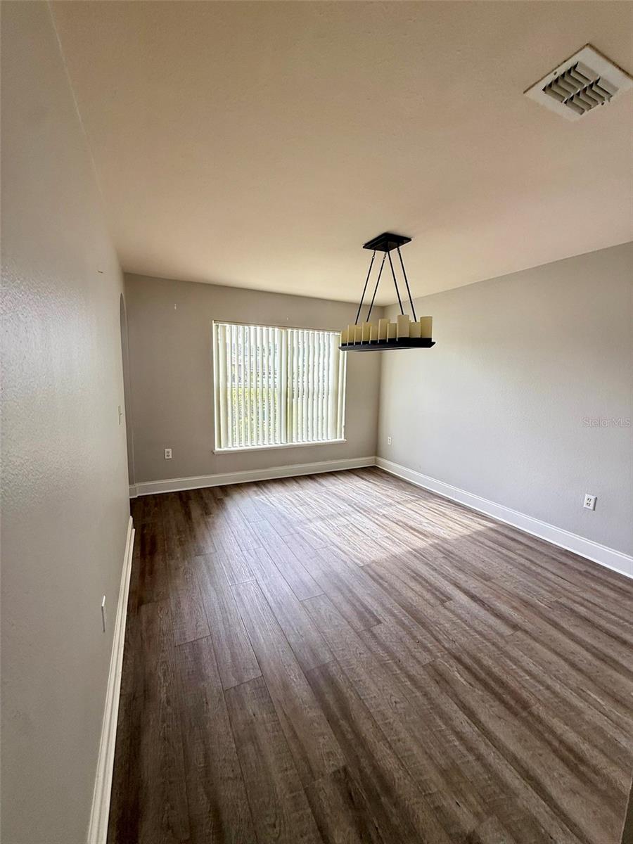 Image 4 of 29 For 106 Spanish Hills Court