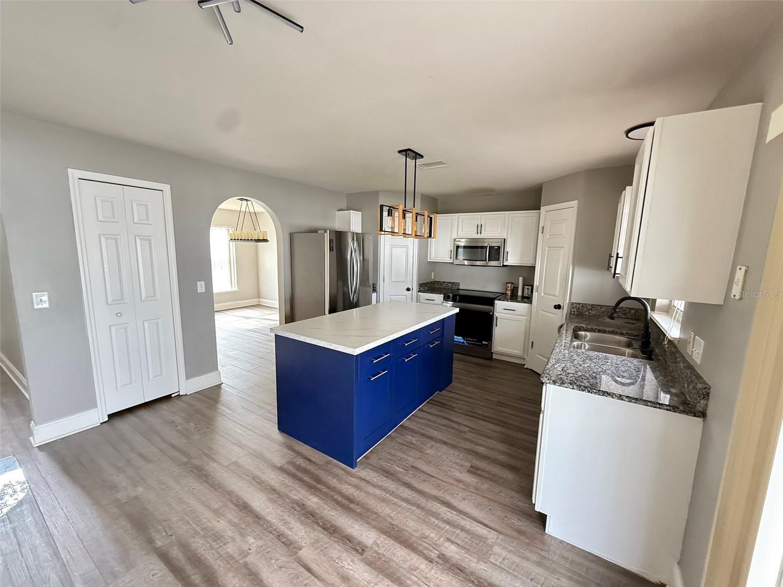 Image 5 of 29 For 106 Spanish Hills Court