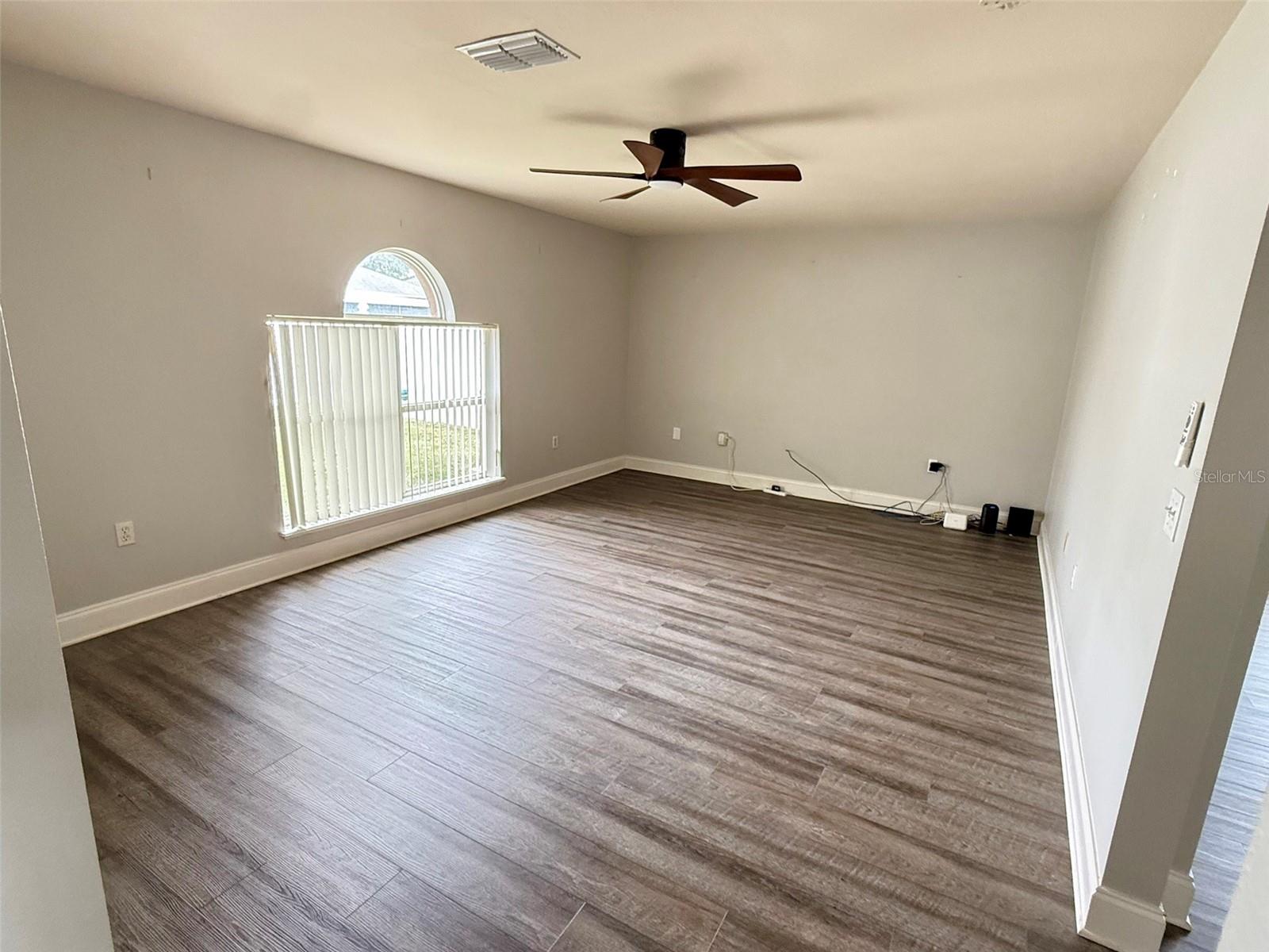 Image 8 of 29 For 106 Spanish Hills Court