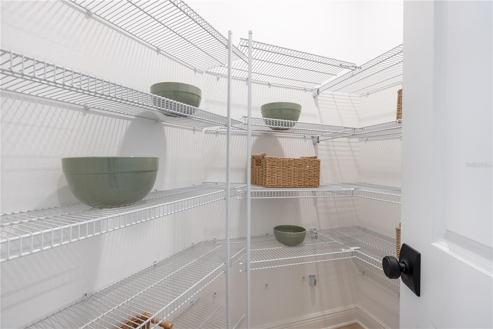 Image 9 of 19 For 17841 Broadleaf Loop