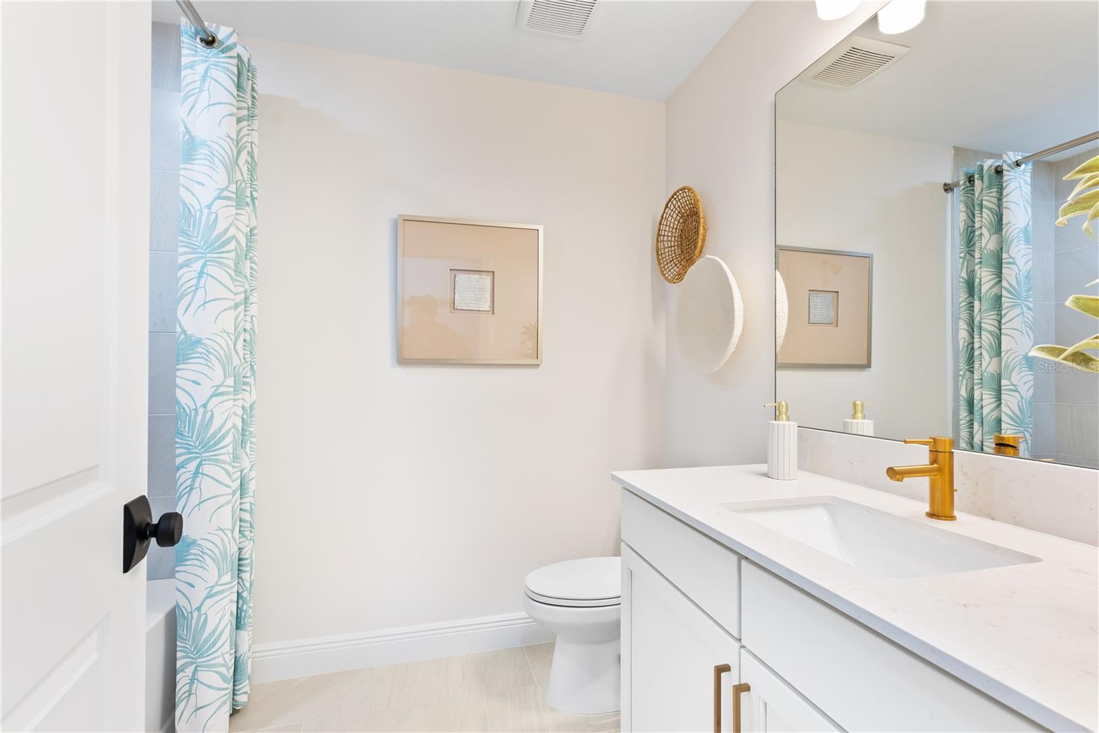 Image 10 of 13 For 17835 Broadleaf Loop