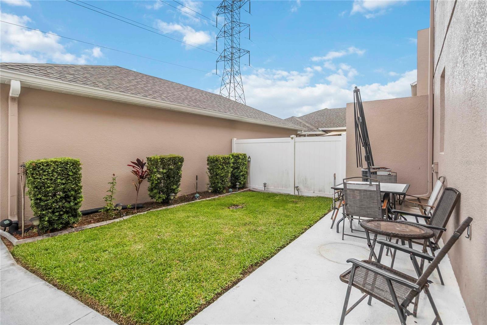 Image 22 of 42 For 14750 Clarkson Drive