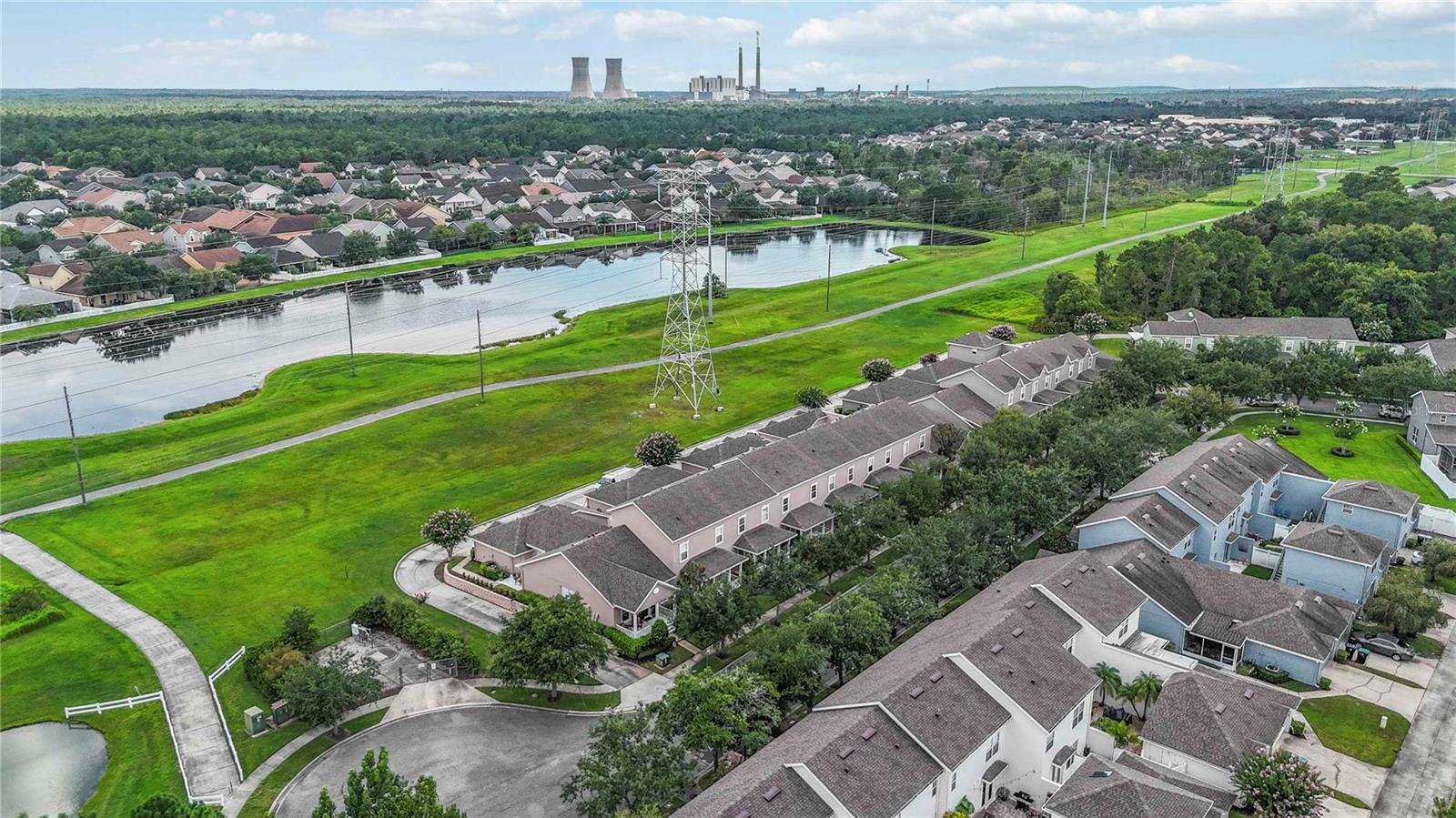 Image 27 of 42 For 14750 Clarkson Drive