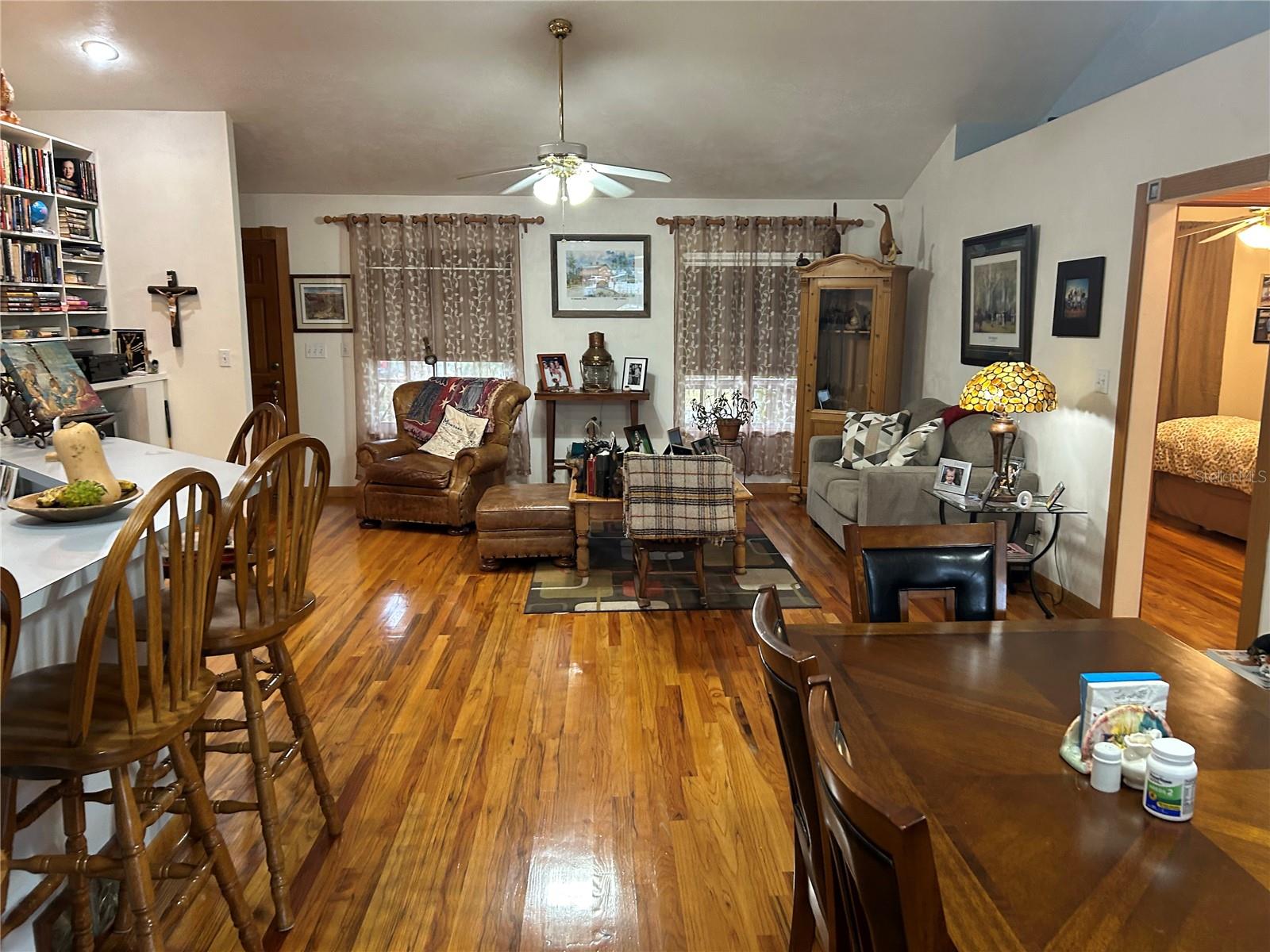 Image 13 of 48 For 55730 Holiday Circle