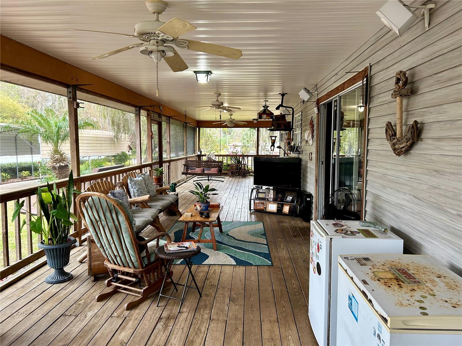 Image 30 of 48 For 55730 Holiday Circle