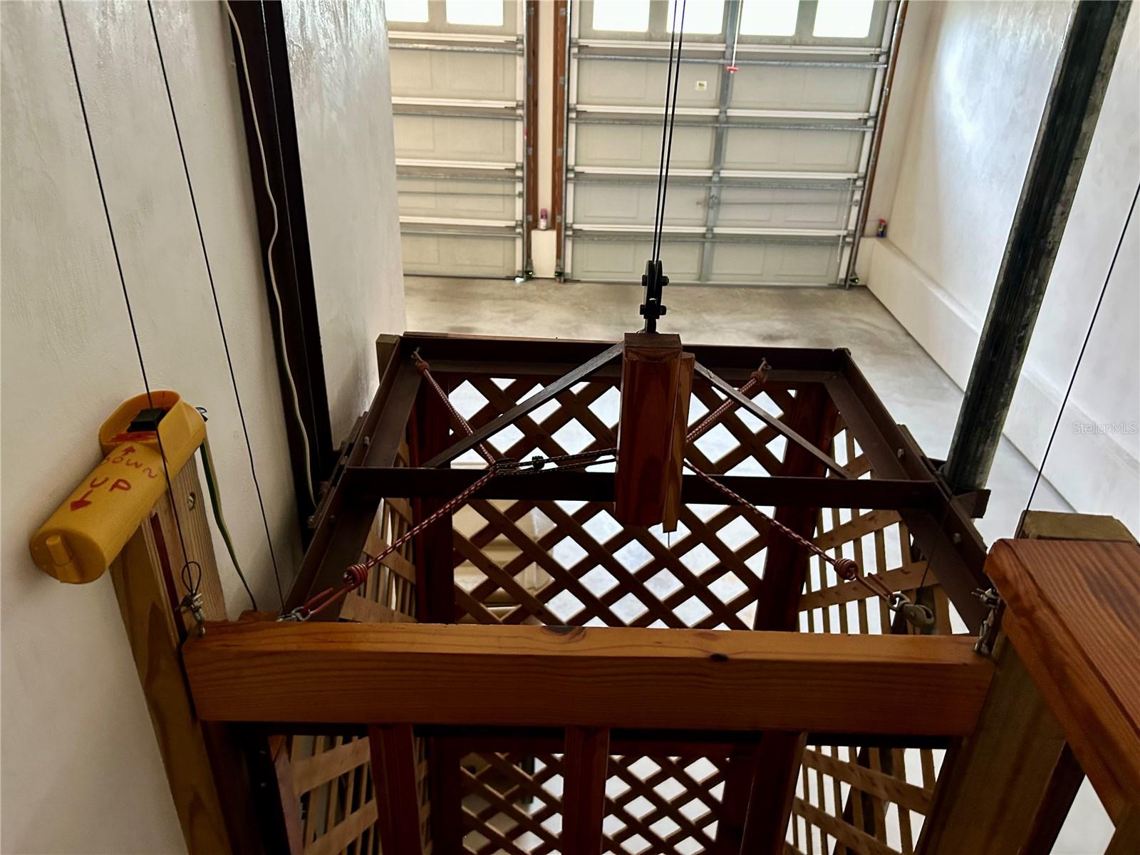 Image 35 of 48 For 55730 Holiday Circle