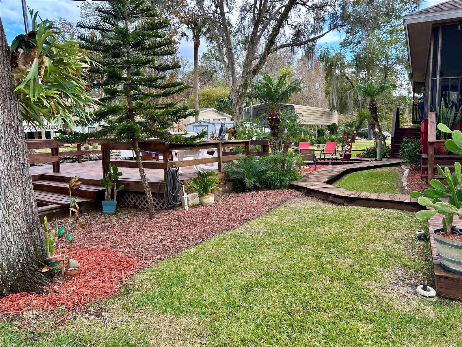 Image 42 of 48 For 55730 Holiday Circle