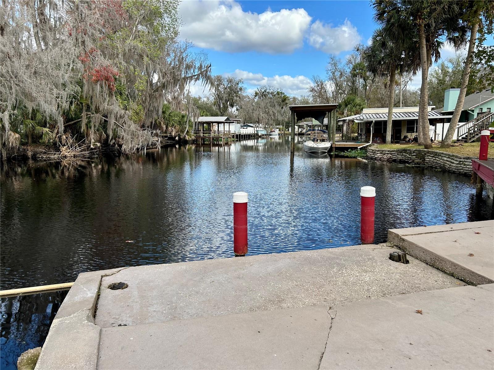 Image 44 of 48 For 55730 Holiday Circle