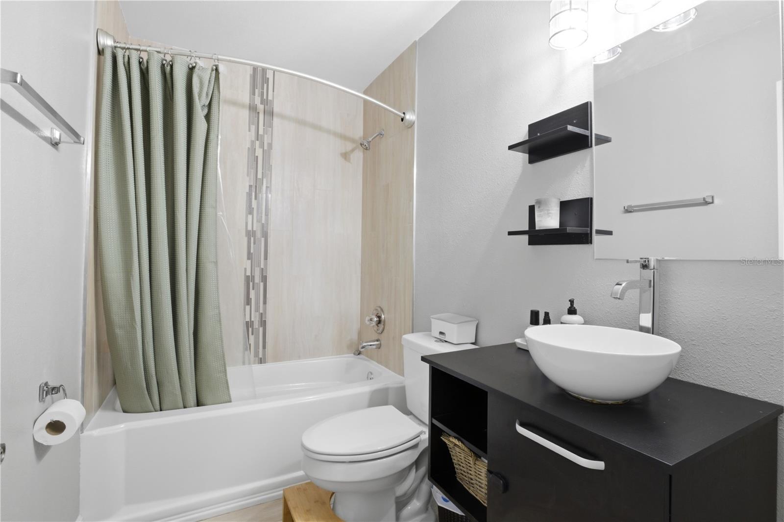 Image 23 of 34 For 1107 Alfred Drive