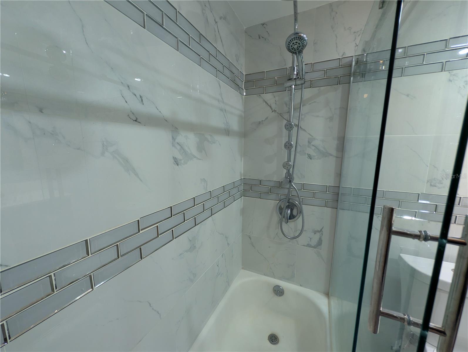 Image 11 of 19 For 6080 44th Street 301