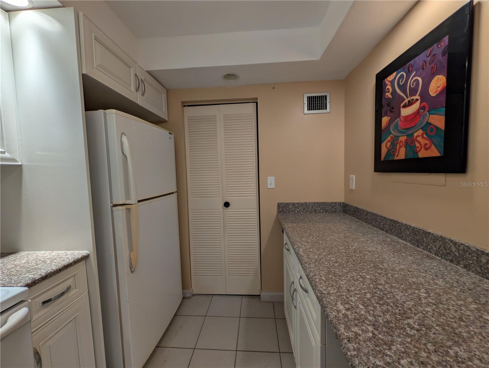 Image 6 of 19 For 6080 44th Street 301