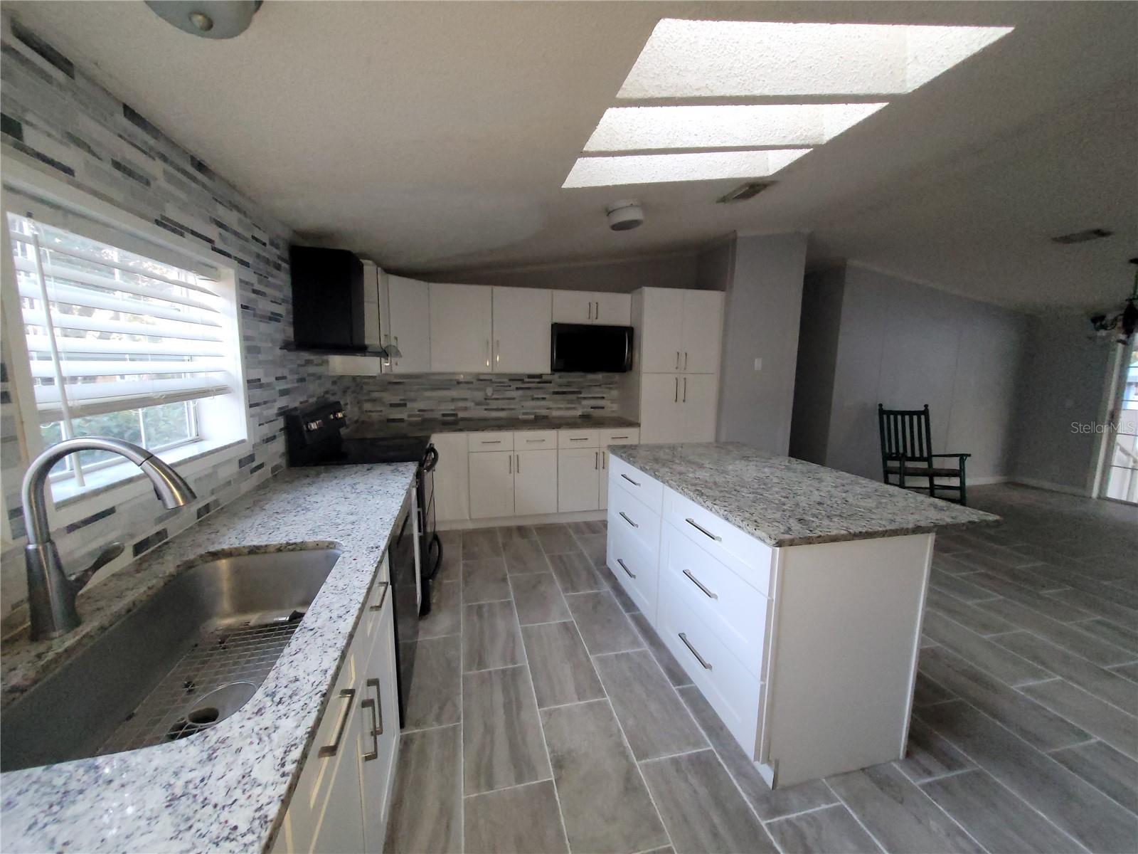 Image 12 of 55 For 4814 Myrtle View Drive N