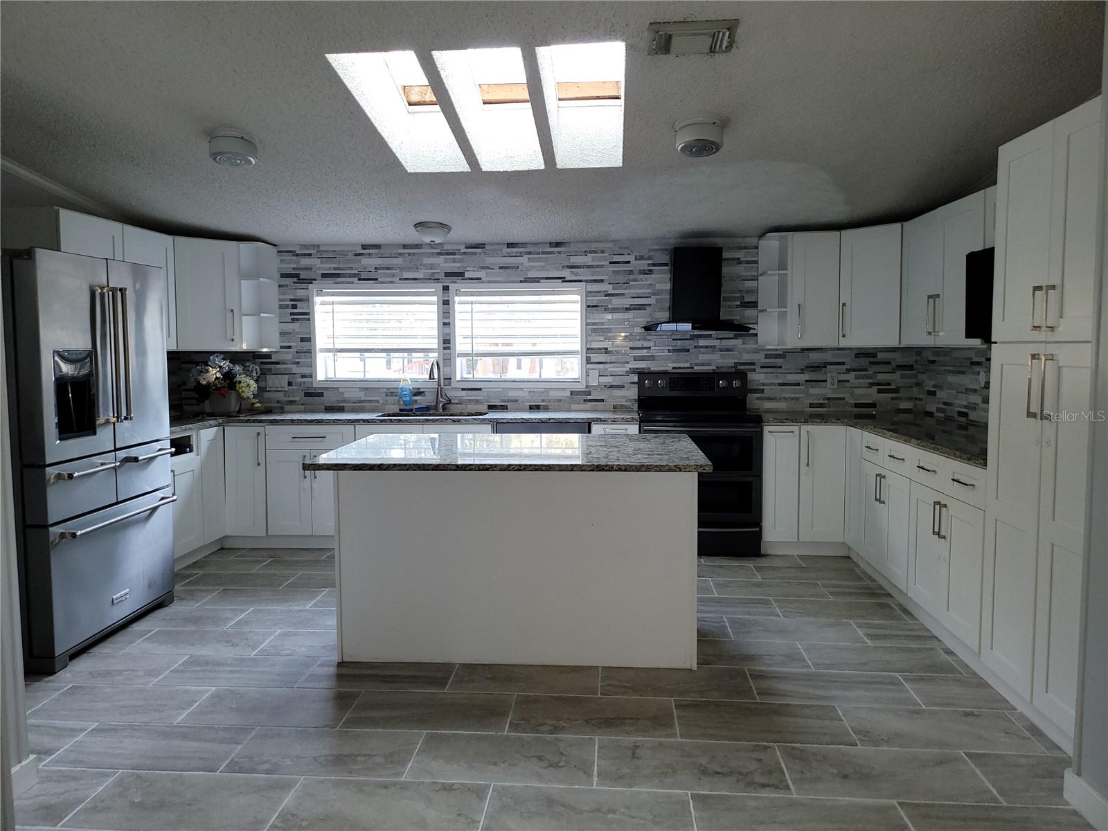 Image 13 of 55 For 4814 Myrtle View Drive N