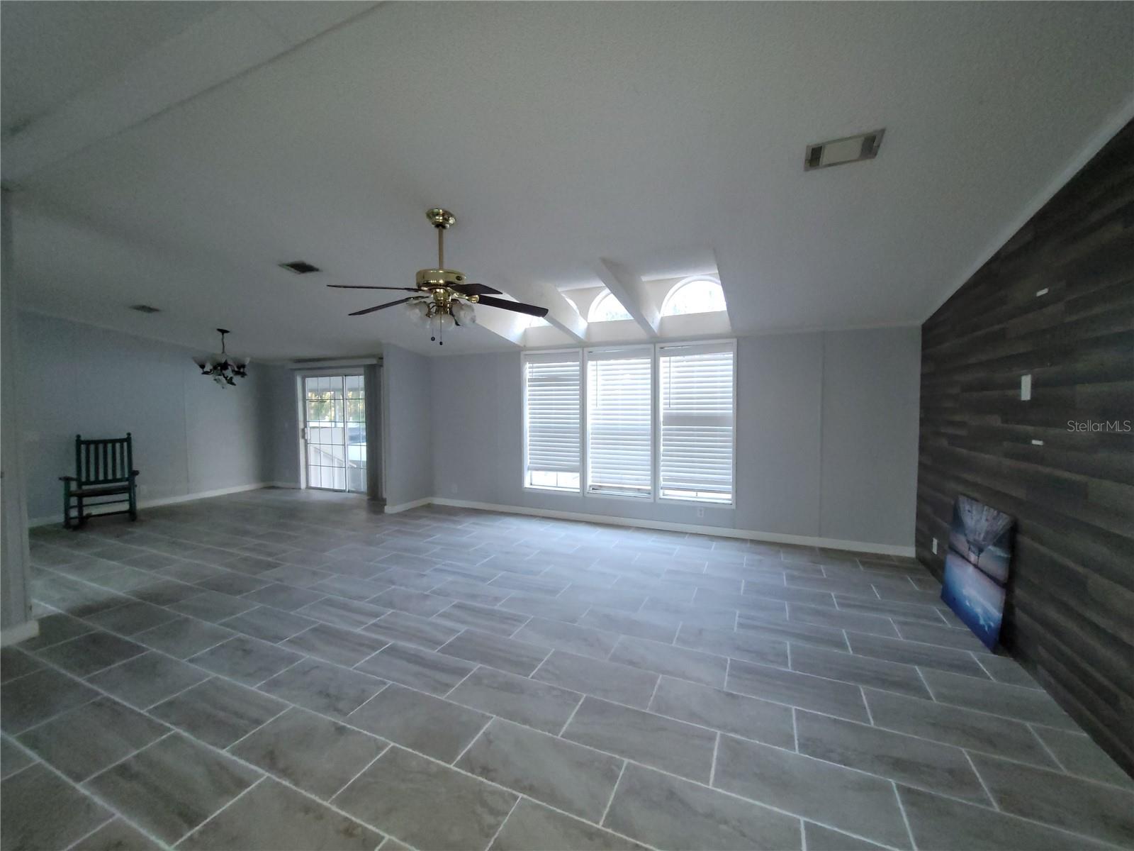 Image 14 of 55 For 4814 Myrtle View Drive N