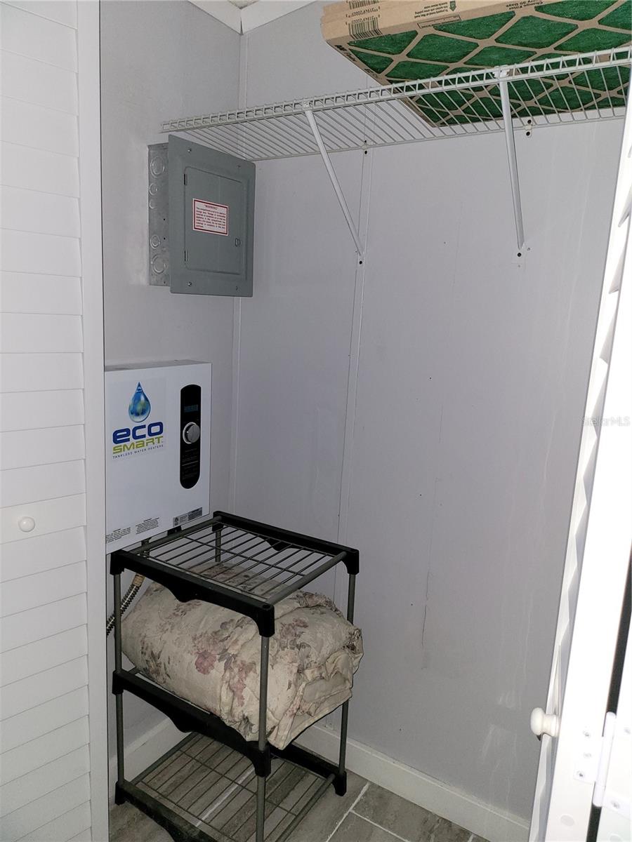 Image 17 of 55 For 4814 Myrtle View Drive N