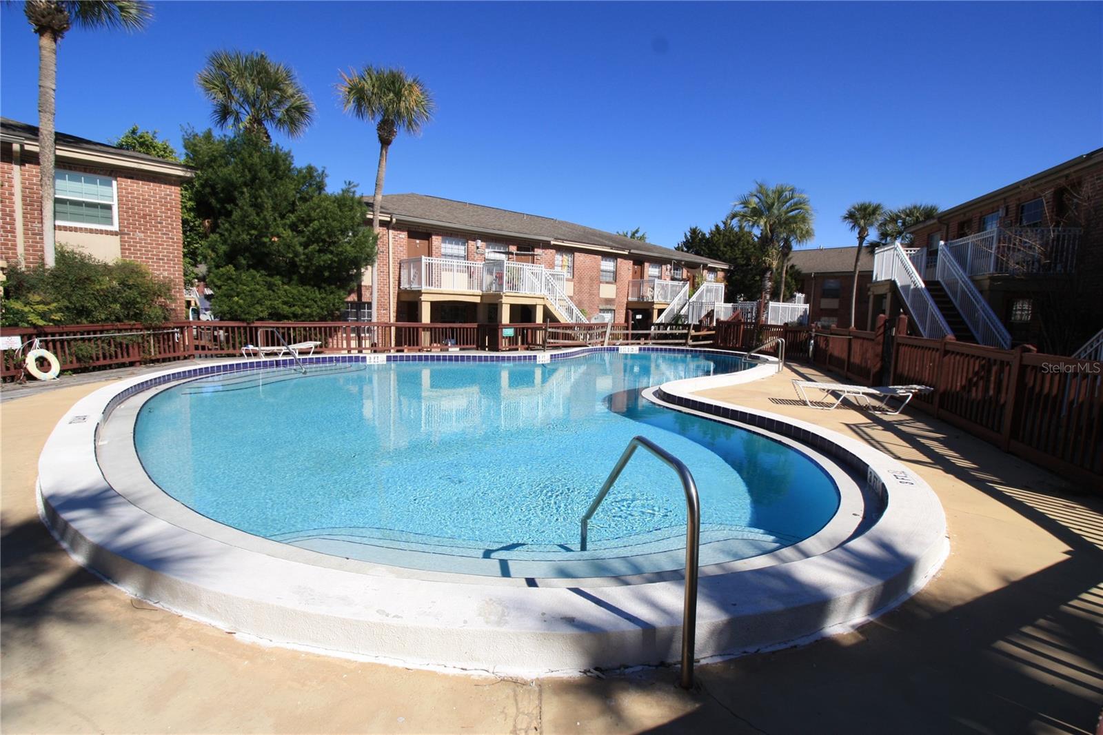 Image 5 of 22 For 555 Flemming Way 207