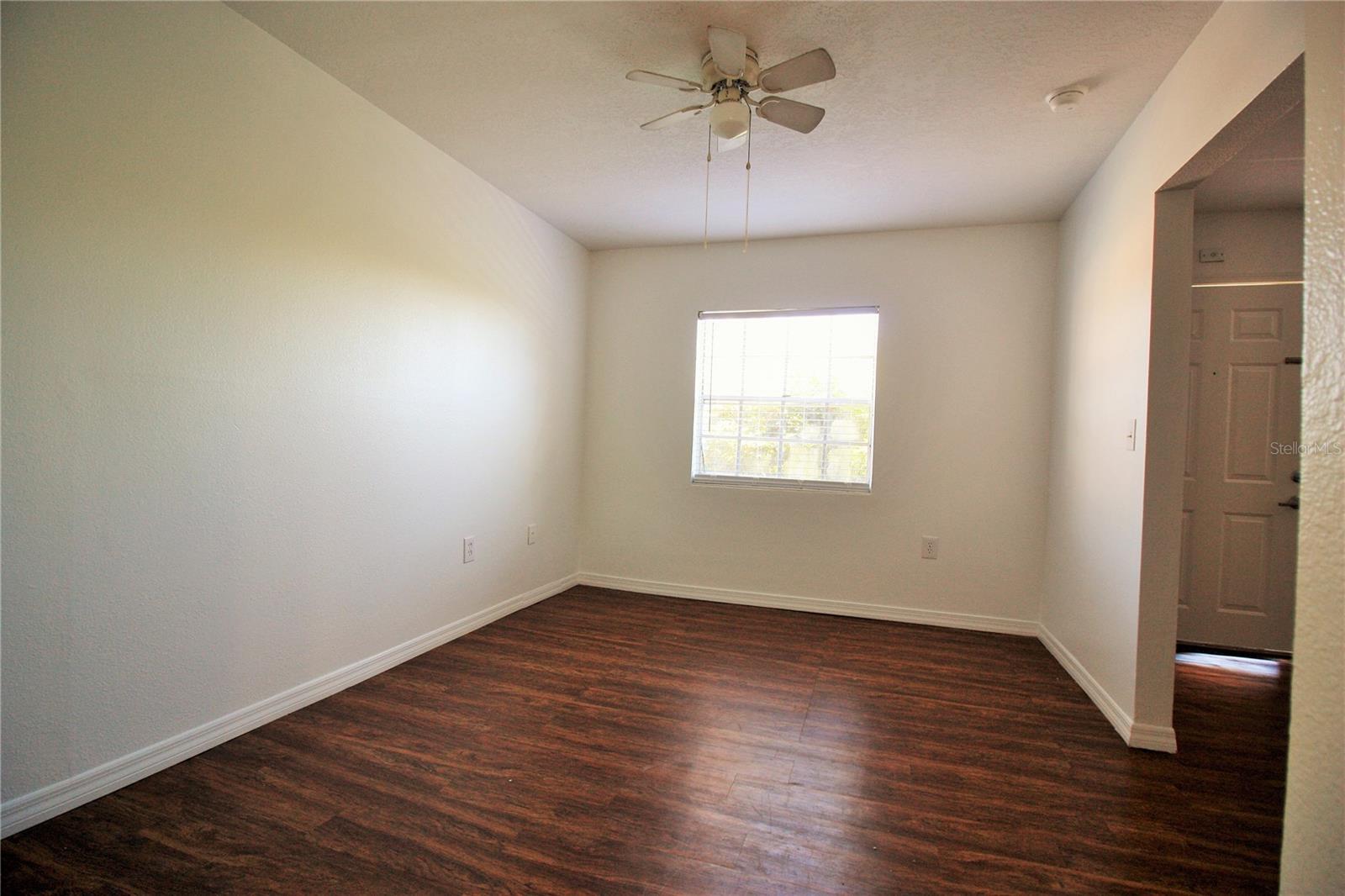 Image 7 of 22 For 555 Flemming Way 207