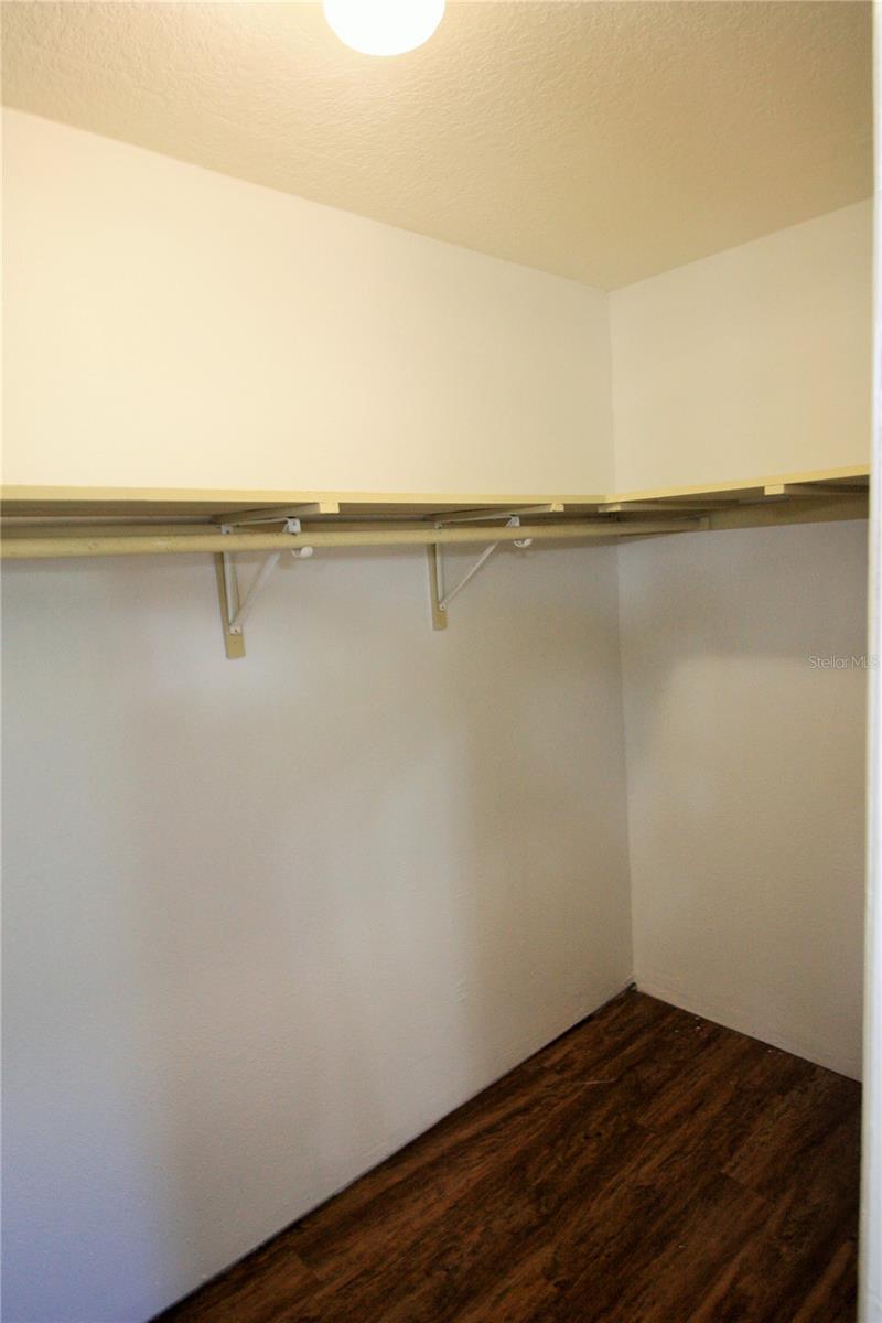 Image 9 of 22 For 555 Flemming Way 207