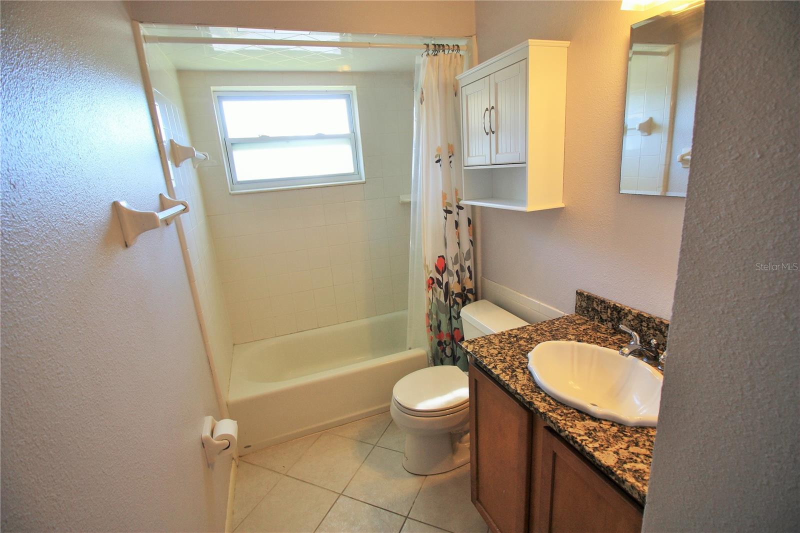 Image 15 of 23 For 1380 Indiana Avenue 3