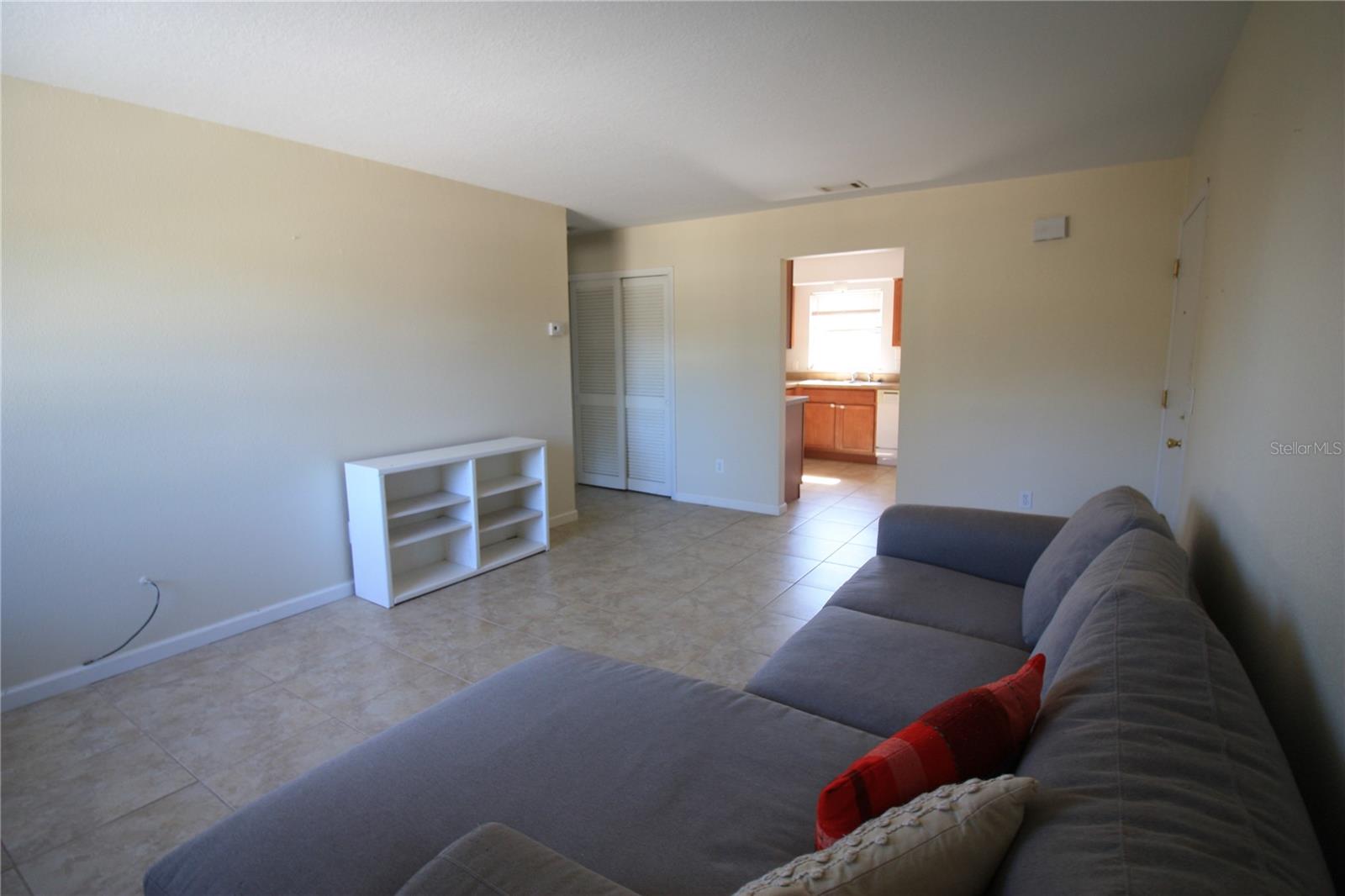 Image 8 of 23 For 1380 Indiana Avenue 3