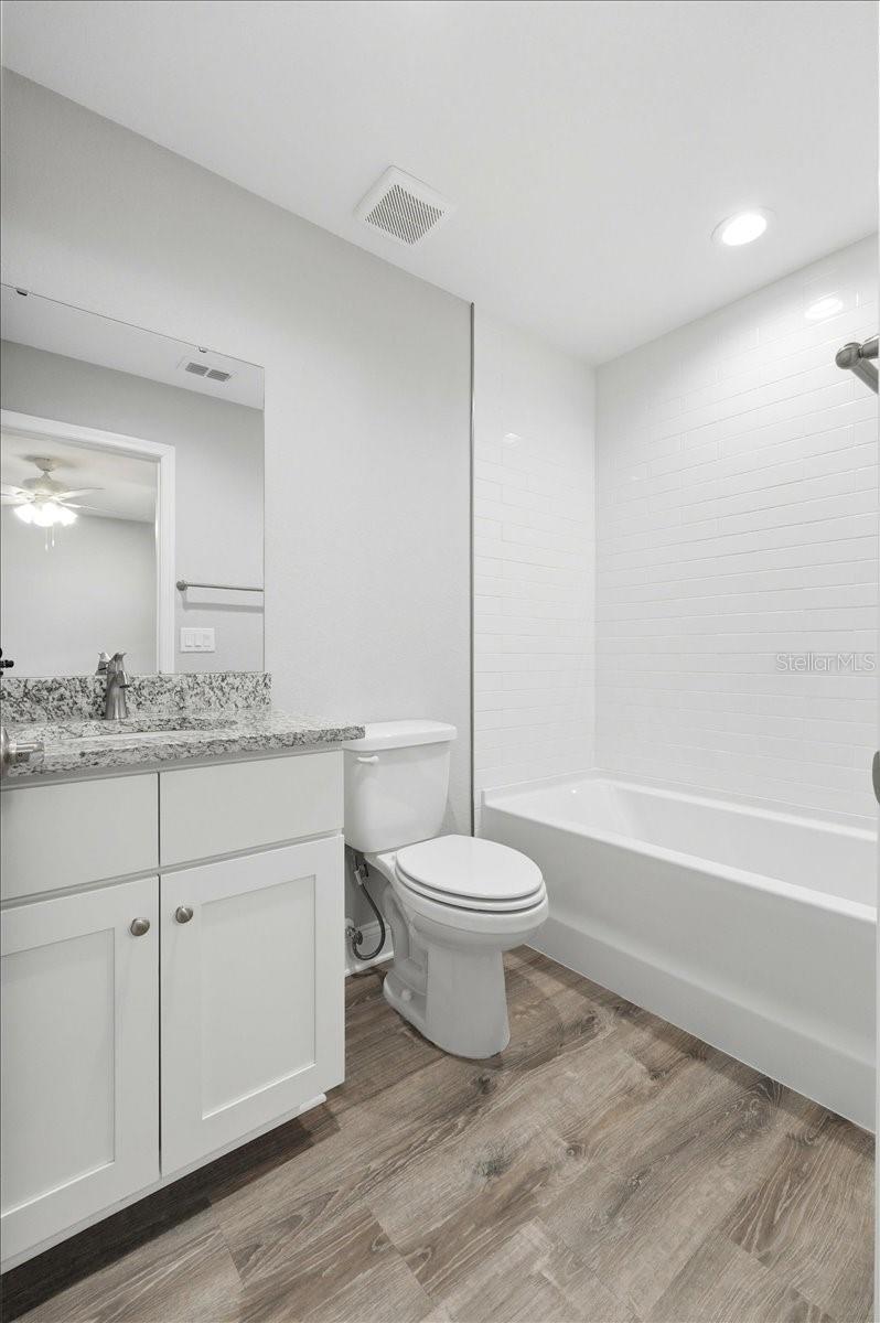 Image 12 of 14 For 644 Martin Luther King Boulevard Ne