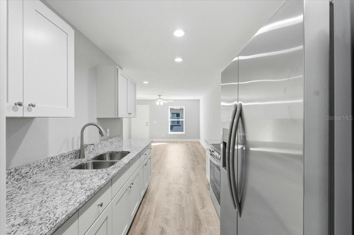 Image 6 of 14 For 644 Martin Luther King Boulevard Ne