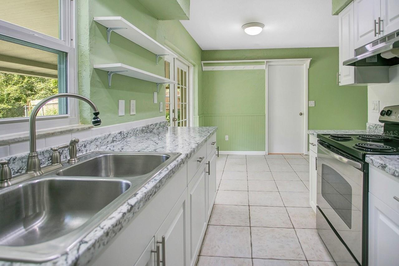 Image 13 of 25 For 804 Osceola Trail