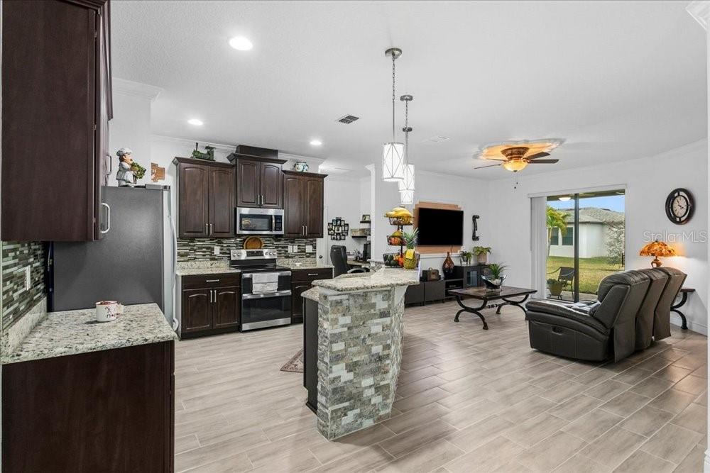 Image 11 of 45 For 941 Rimini Drive