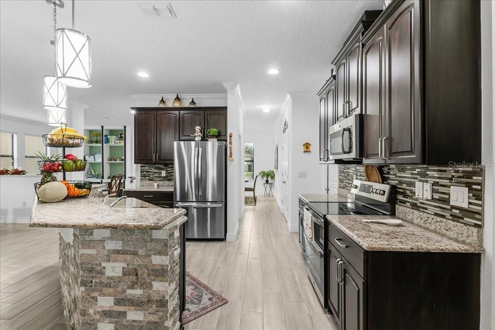 Image 13 of 45 For 941 Rimini Drive