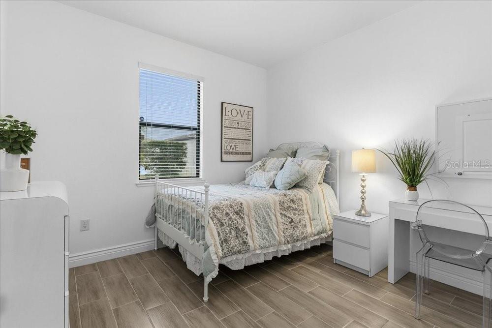 Image 24 of 45 For 941 Rimini Drive