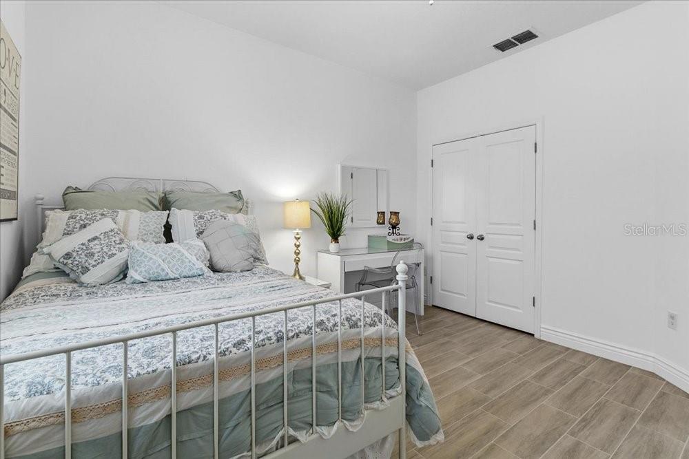 Image 25 of 45 For 941 Rimini Drive