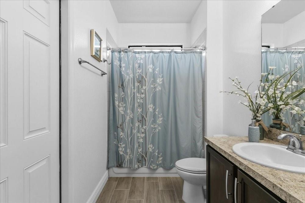 Image 26 of 45 For 941 Rimini Drive