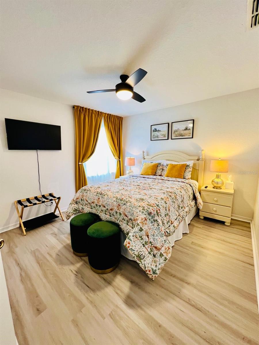 Image 26 of 37 For 254 Gleneagles Drive