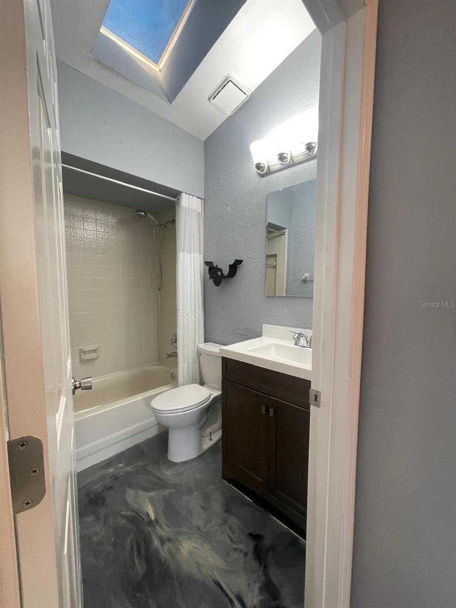 Image 12 of 16 For 2246 Faxton Court