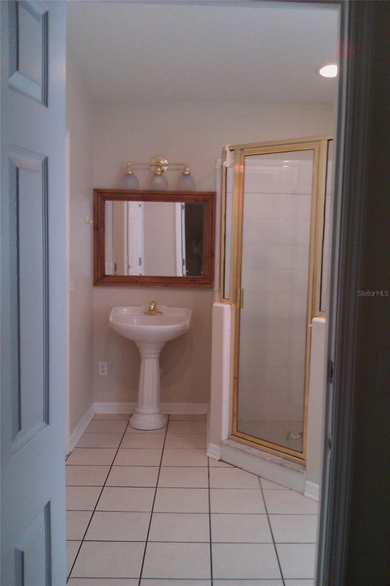 Image 11 of 15 For 411 Sandspur Road