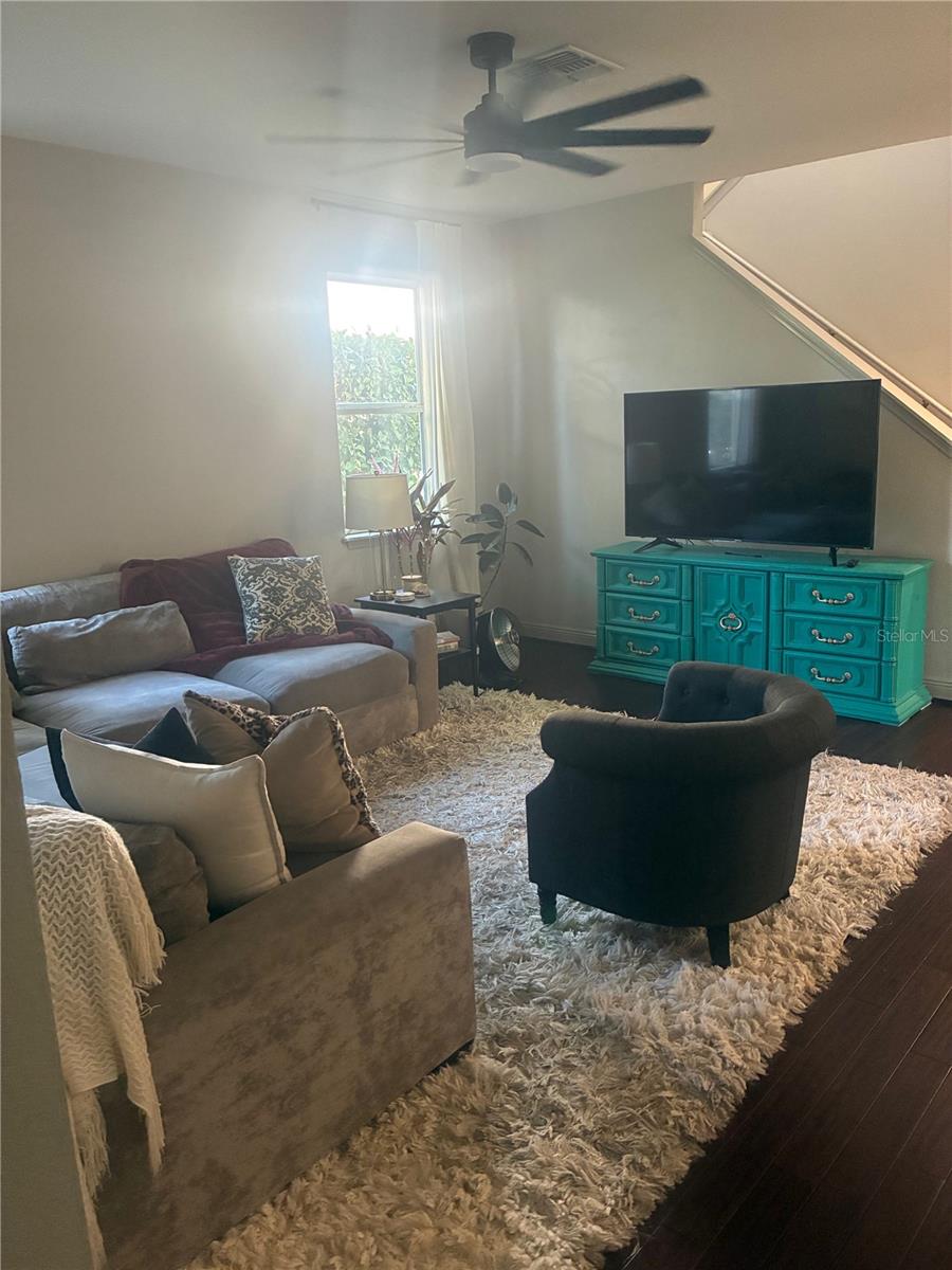 Image 7 of 13 For 960 Seburn Road