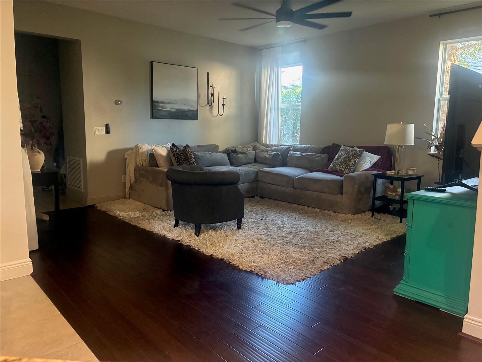 Image 8 of 13 For 960 Seburn Road