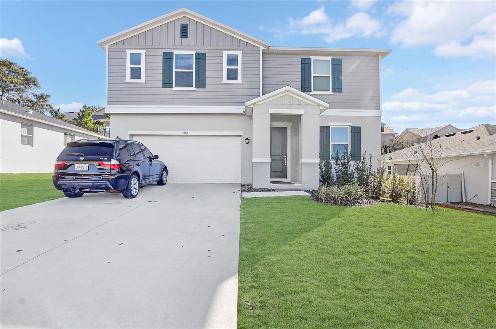 Listing photo id 0 for 1985 Burgundy Drive