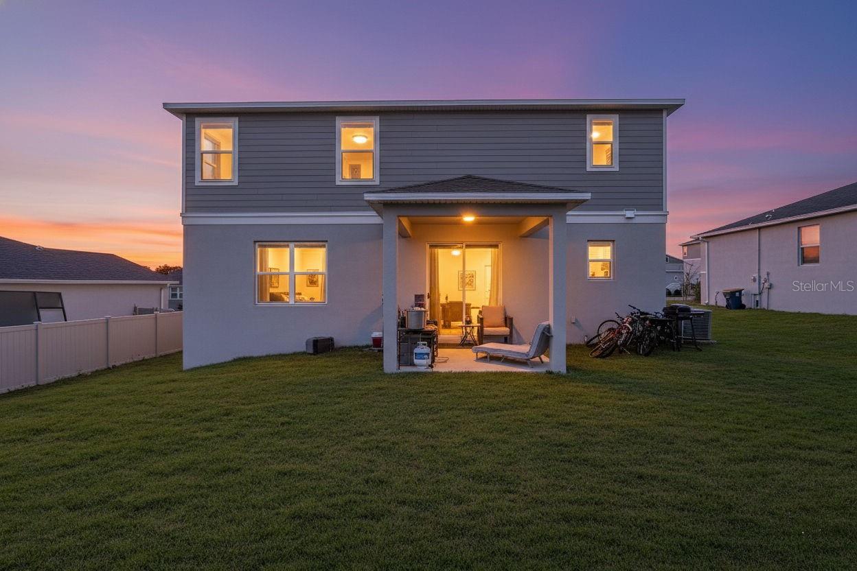 Listing photo id 42 for 1985 Burgundy Drive