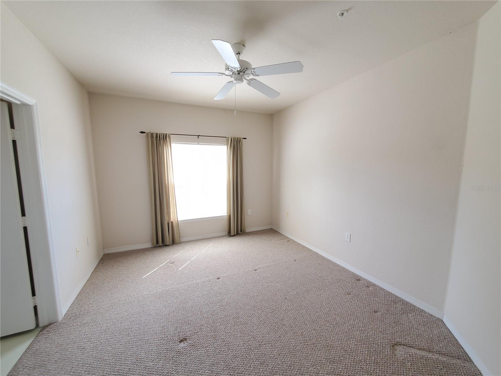 Image 9 of 24 For 5140 Northridge Road 208