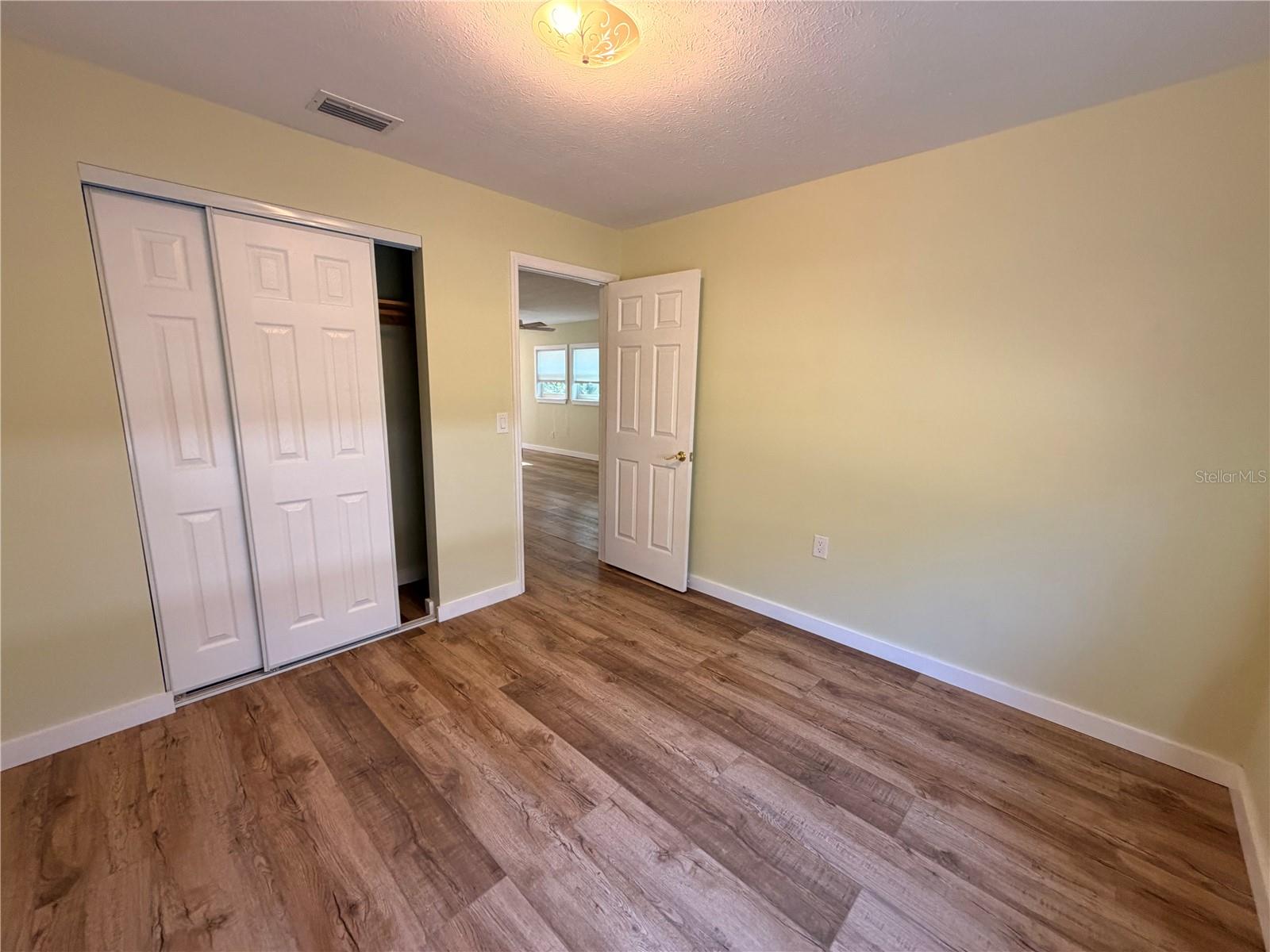 Image 12 of 35 For 53706 Rivertrace Road