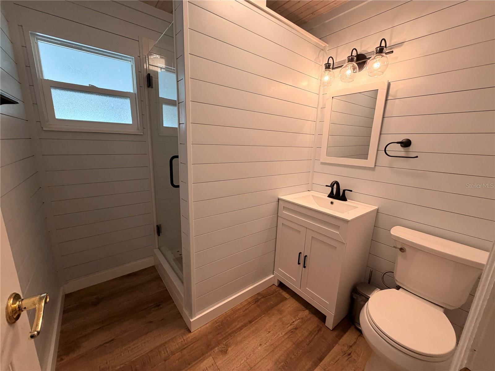 Image 8 of 35 For 53706 Rivertrace Road