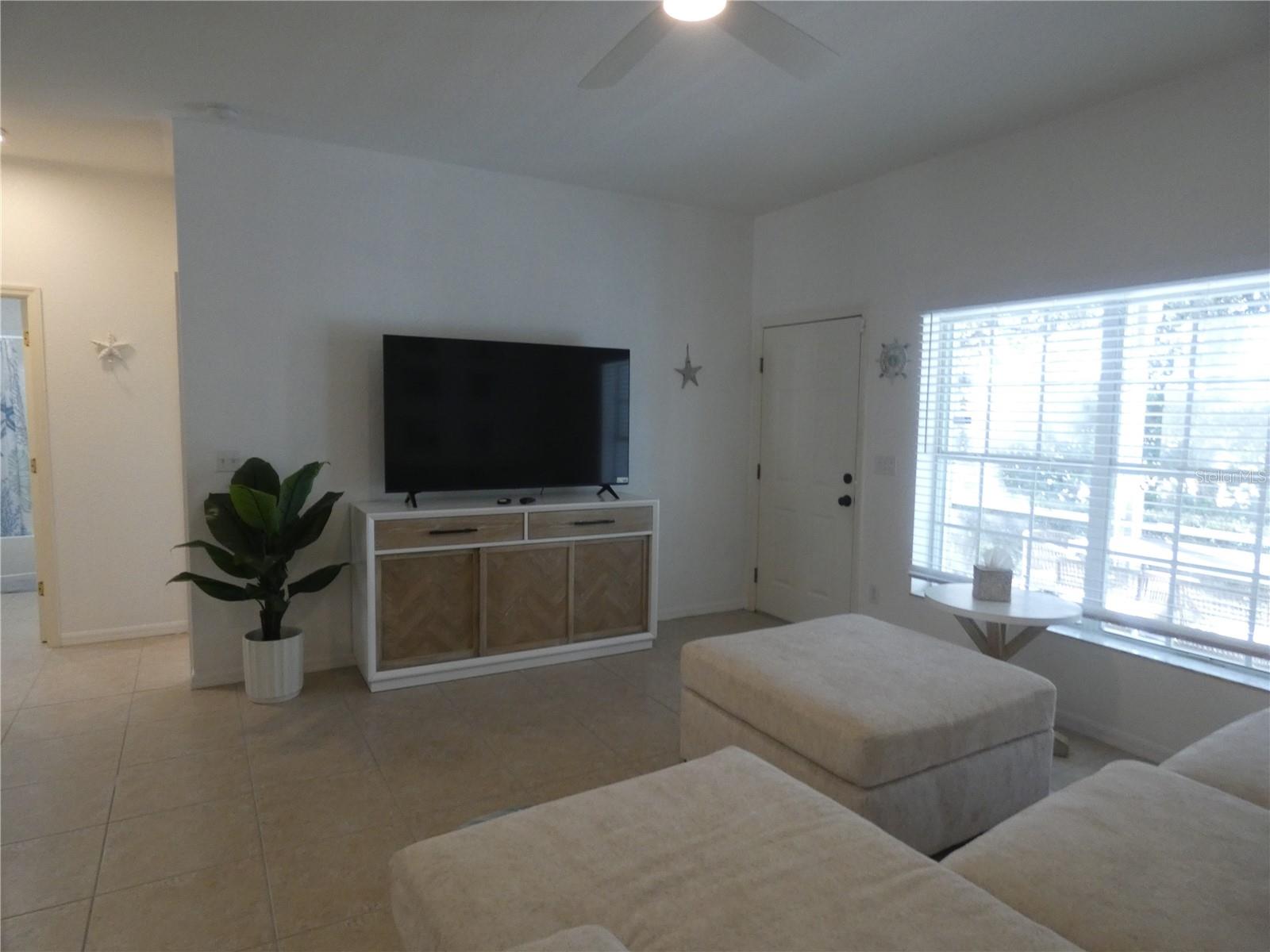 Image 24 of 67 For 1448 Winding Oak Drive