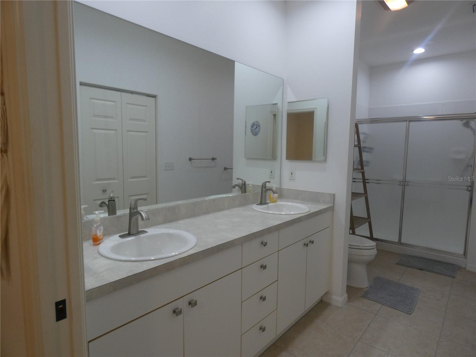 Image 33 of 67 For 1448 Winding Oak Drive