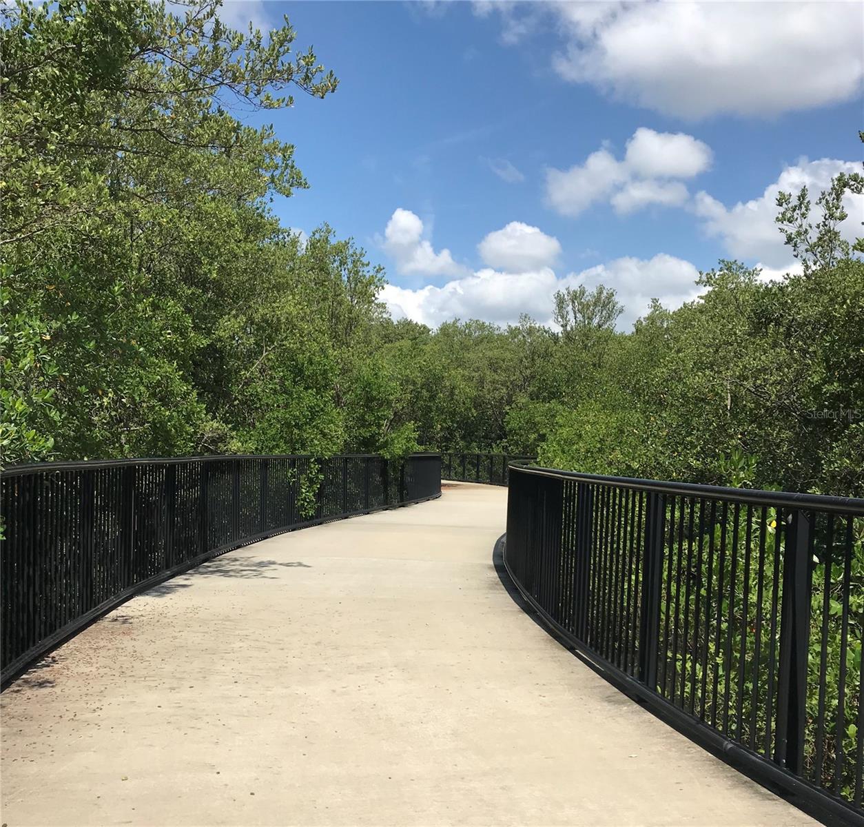 Image 13 of 23 For 3847 30th Avenue S