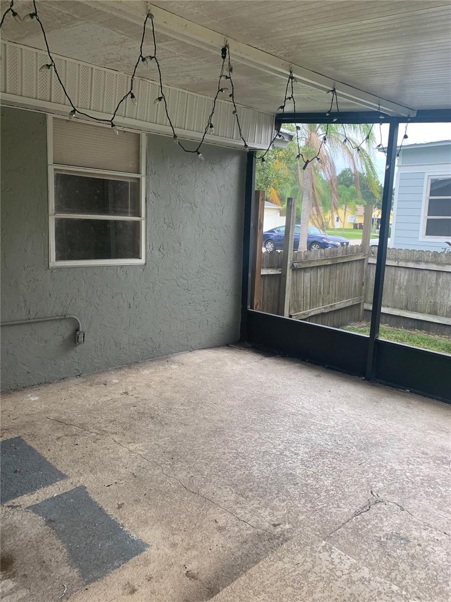 Image 19 of 25 For 608 Delaware Avenue