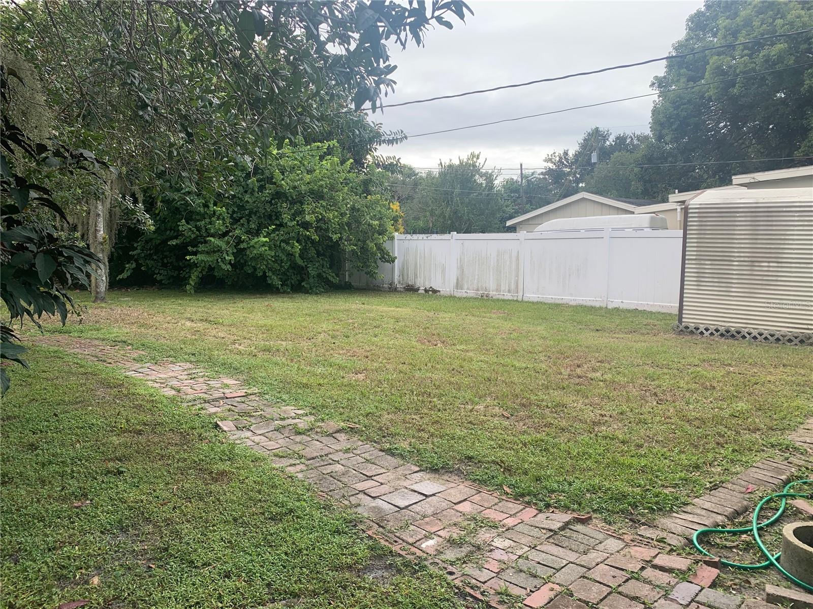 Image 21 of 25 For 608 Delaware Avenue