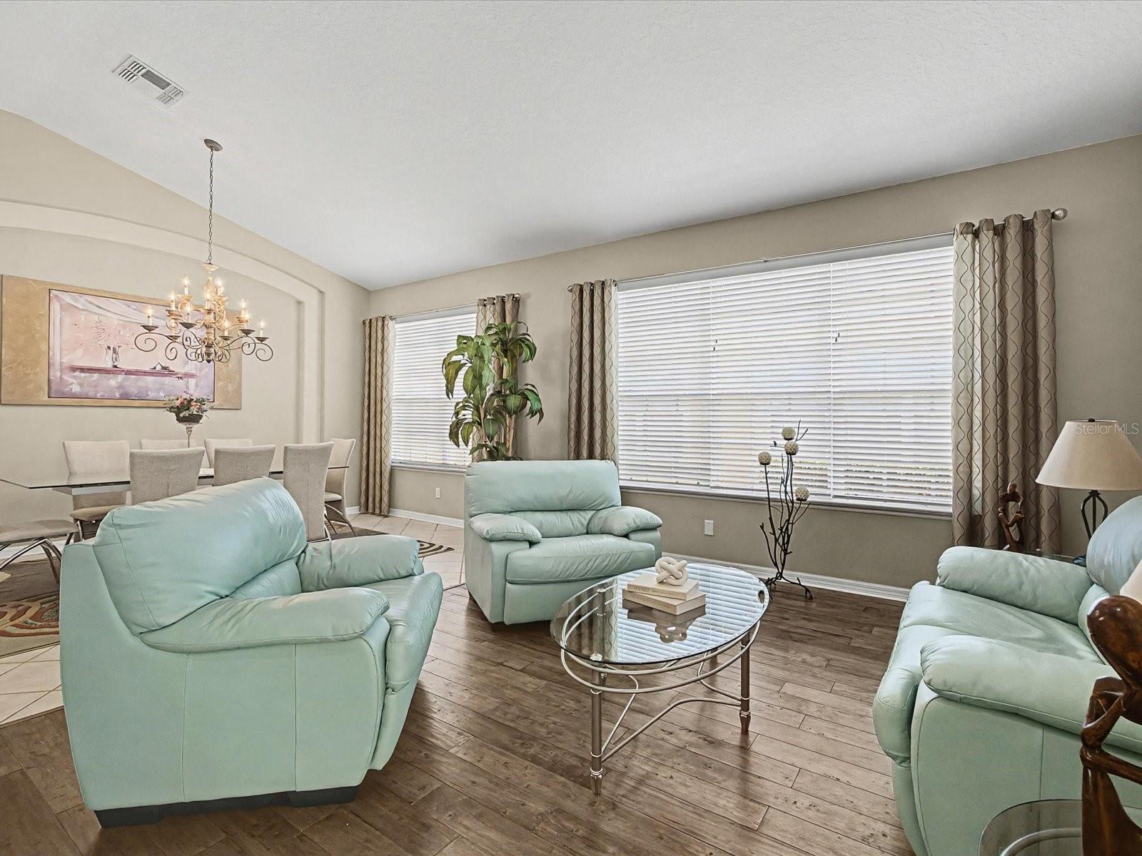 Image 13 of 36 For 10421 Stone Glen Drive