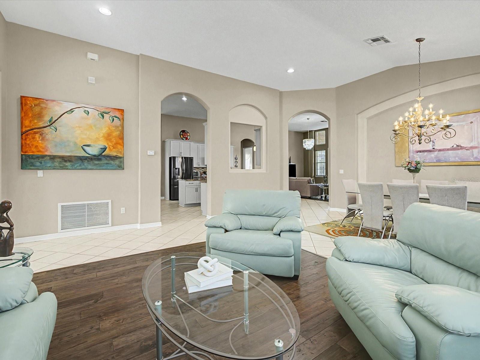 Image 15 of 36 For 10421 Stone Glen Drive